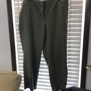 Roz and Ali SZ 24 dress pants